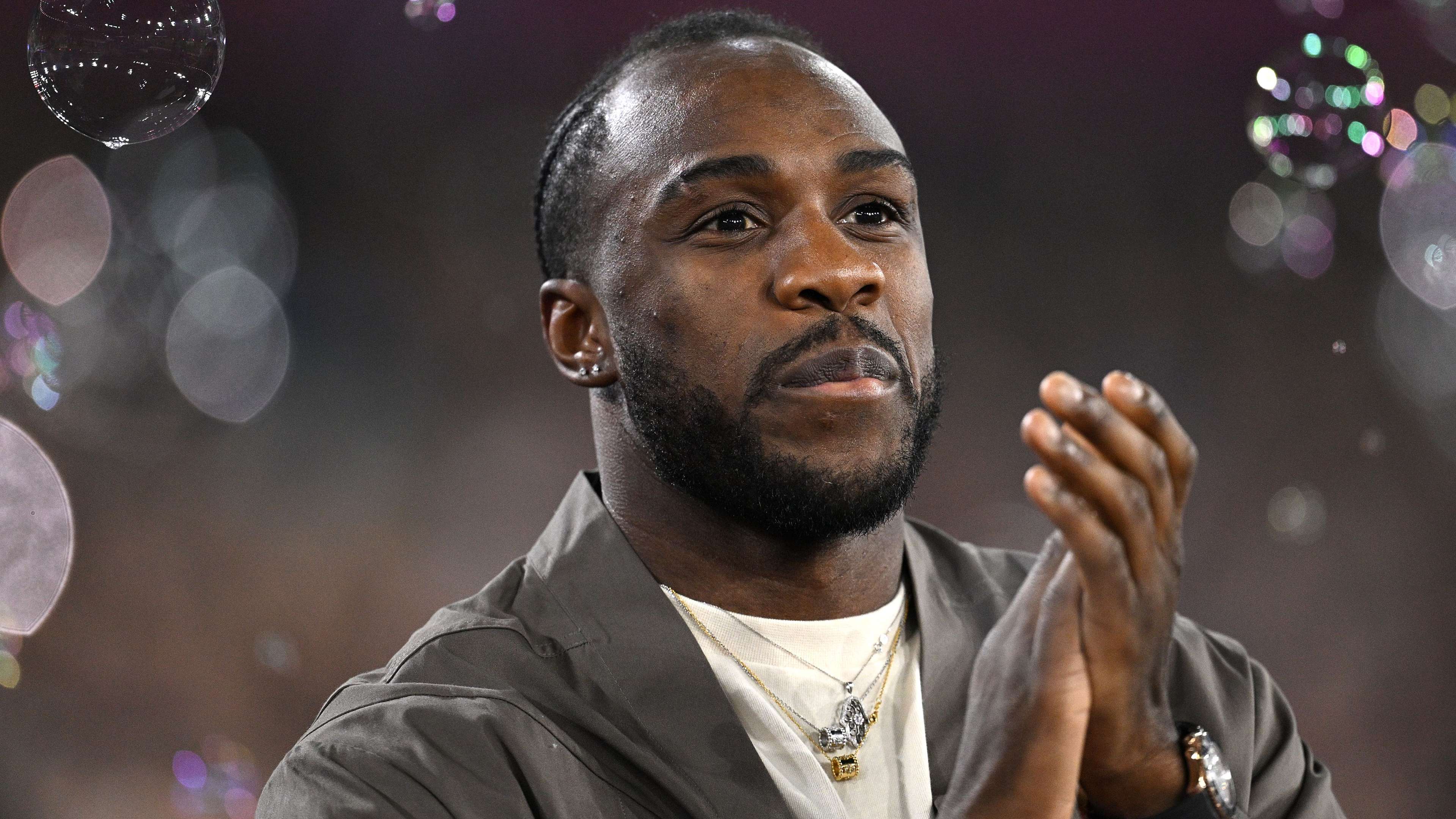 更是引路人 更是引路人